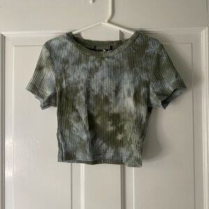 cropped t-shirt